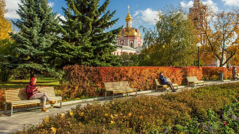 "Старое бабье лето" с настоящей золотой осенью ожидается в Москве на следующей неделе