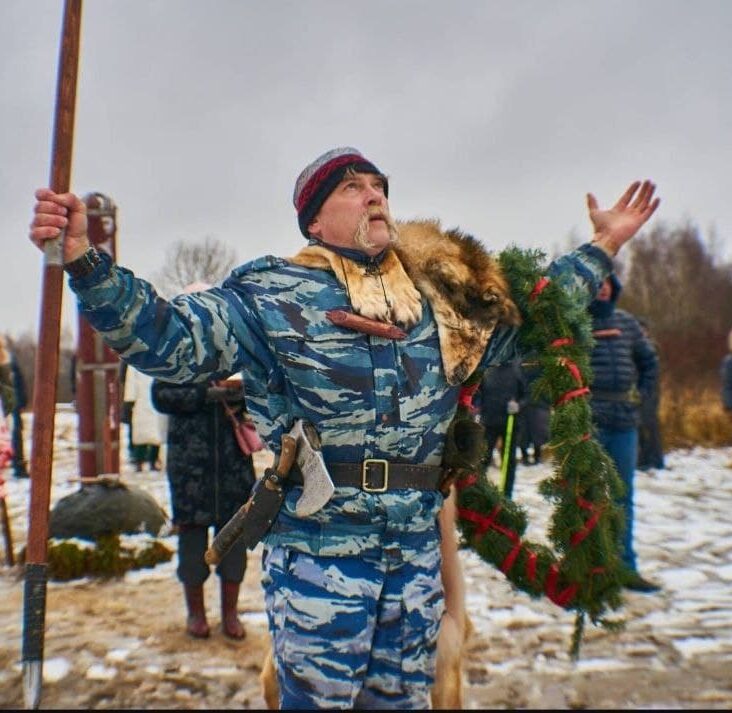 К протестной активности в Москве привлекли "Чёрного Ленина" и "шаманов-язычников"