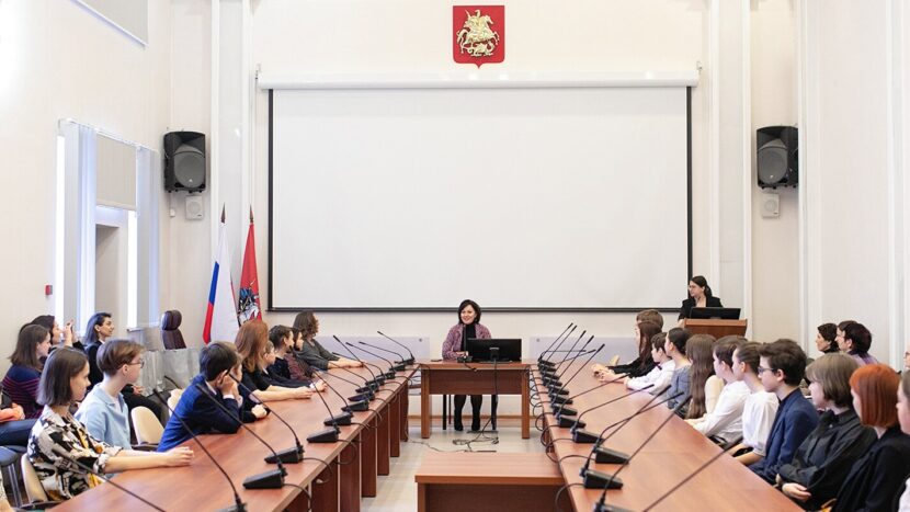 В Москве наградили победителей олимпиад "Искусство - детям"