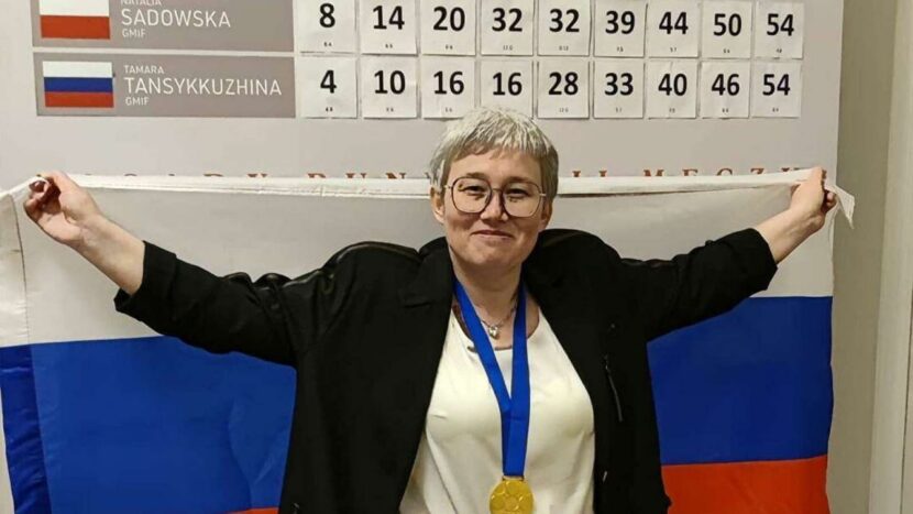 Чемпионка мира по шашкам, ставшая широко известной после скандала с убранным флагом России, поддержала блокировку chess.com