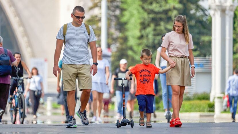 ВДНХ приглашает отметить День семьи, любви и верности