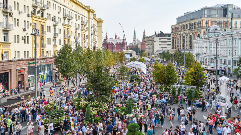 Во время Дня города безопасность на улицах Москвы будут обеспечивать более 10 000 человек