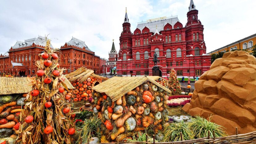 9 октября стало вторым среди самых теплых дней осени в Москве