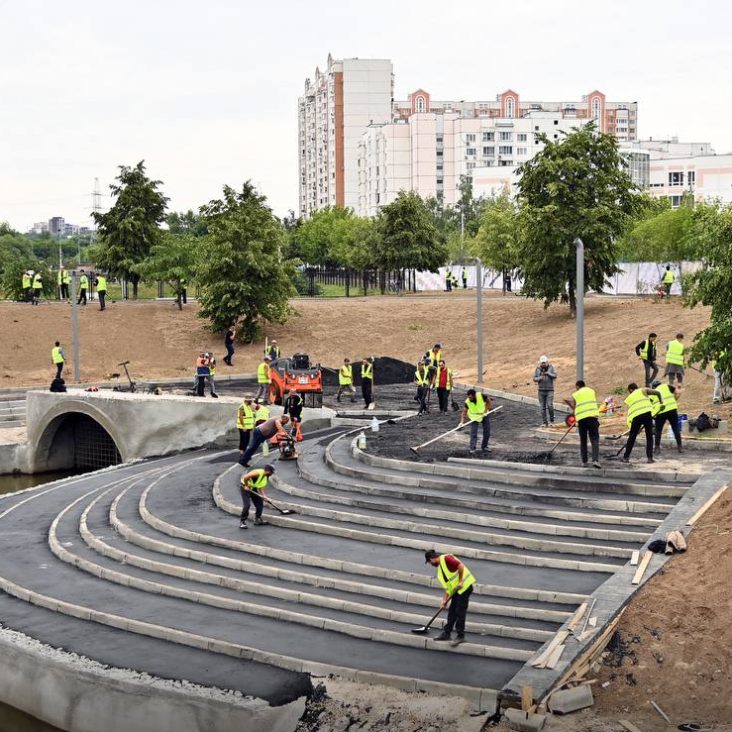 В Москве продолжается благоустройство Марьинских прудов