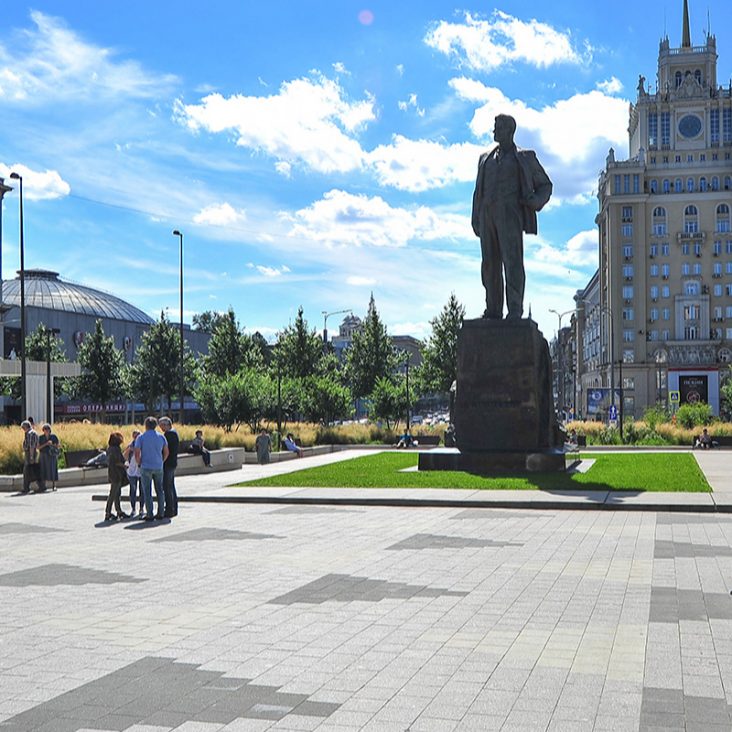 В Москве пройдут культурные мероприятия к 130-летию Маяковского