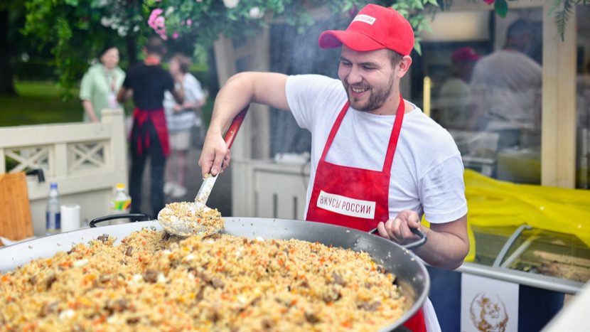 В Москве открылся гастрономический фестиваль "Вкусы России"