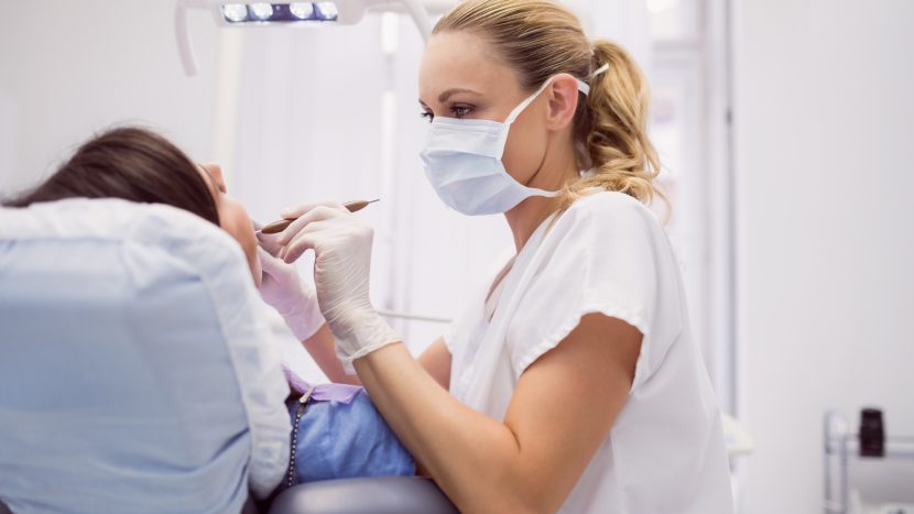 Услуги стоматологов подорожают на 30% к Новому году