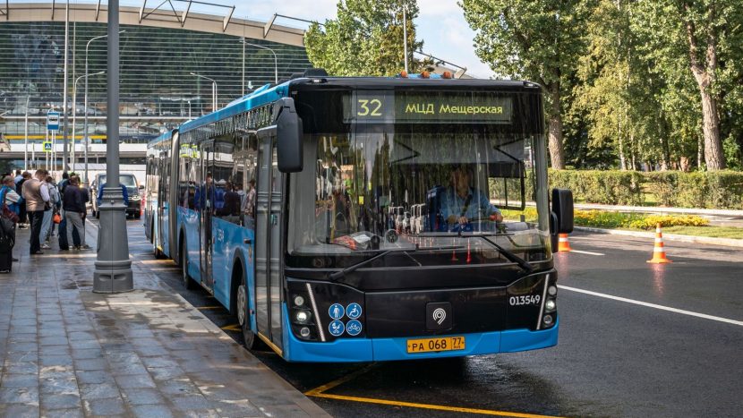 100 маршрутов наземного транспорта стали ближе к метро и МЦД