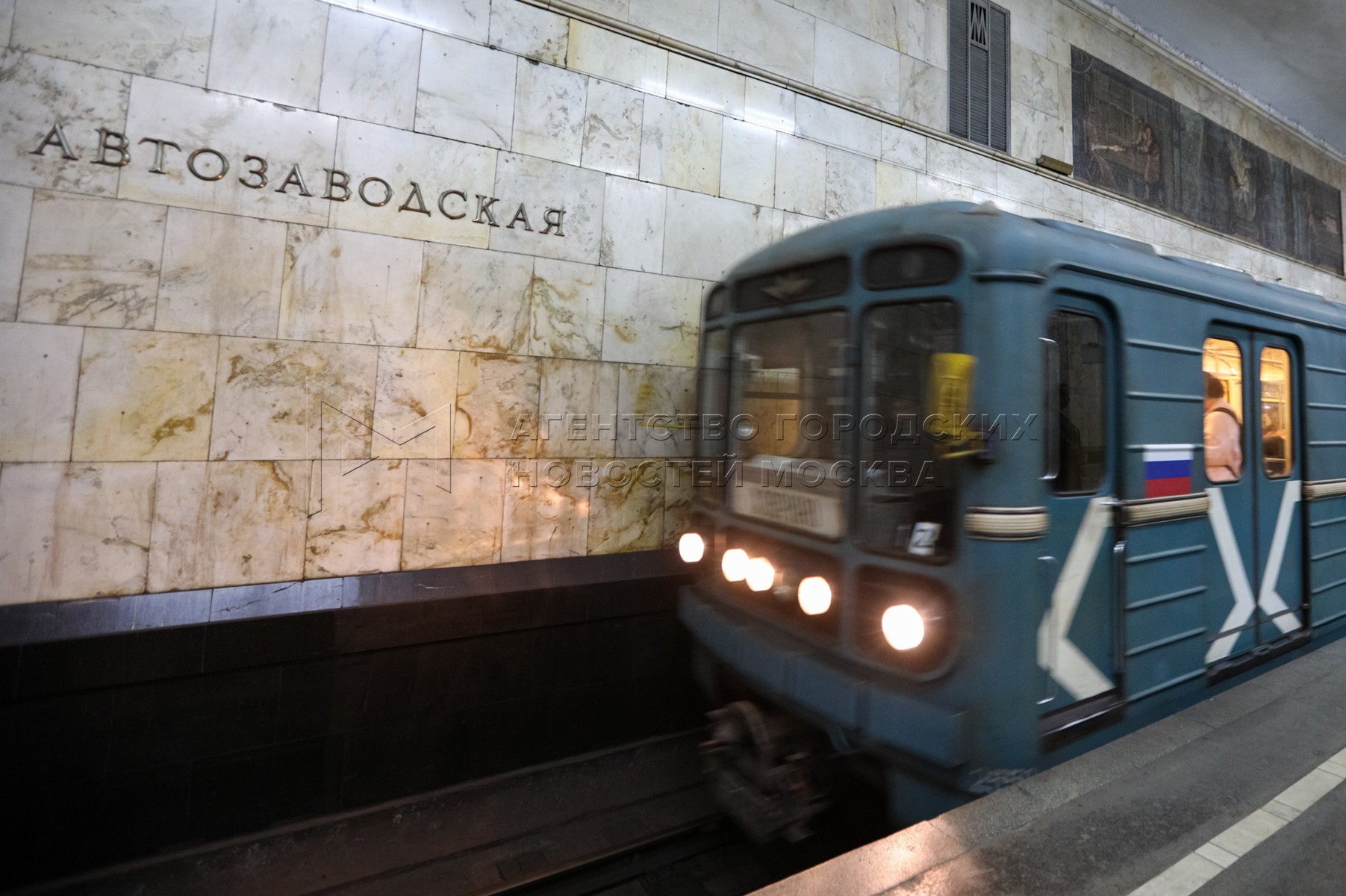 Закрытие замоскворецкой линии метро. Метропоезд москва 2020. Метро растет. Москва 2024 на замоскворецкой линии. Вагоны метро замоскворецкая линия.