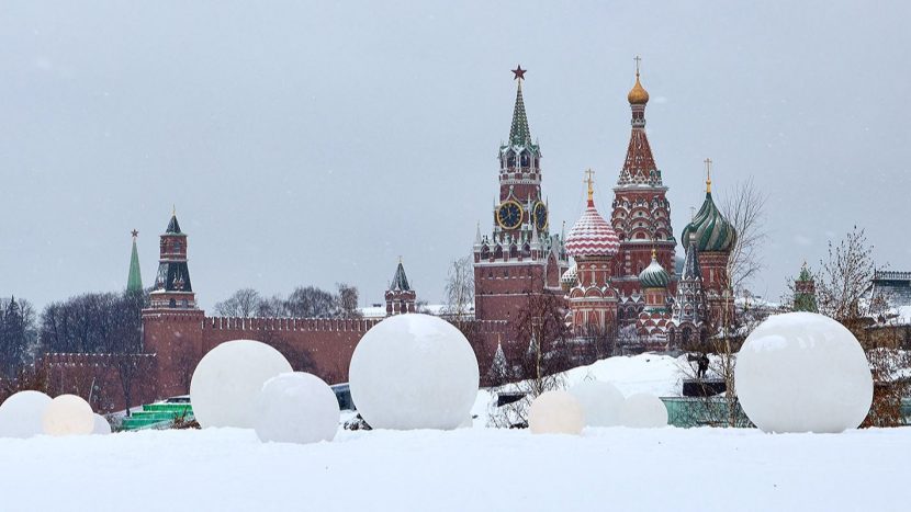 МЧС Москвы предупредило москвичей о непогоде в новогоднюю ночь
