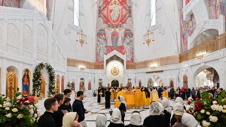 Собянин принял участие в открытии белокаменного храма святого равноапостольного князя Владимира в столичном Тушине