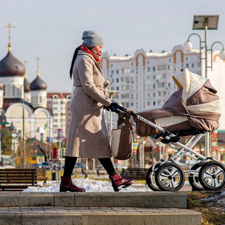 Москвички могут получить выплаты по рождению и воспитанию ребенка