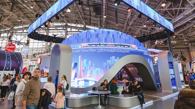 Сделать свою "Тройку" и собрать модель поезда "Москва-2020" можно на выставке-форуме "Россия"
