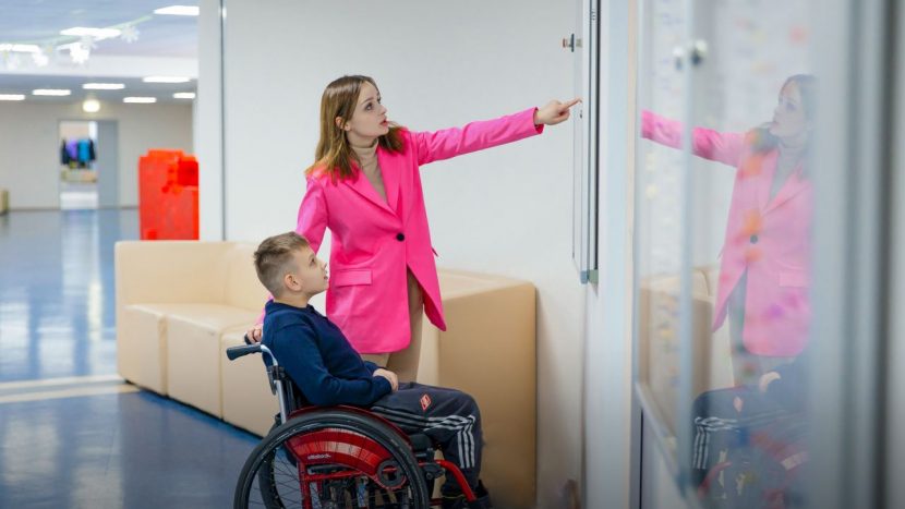 Как власти Москвы помогает людям с инвалидностью