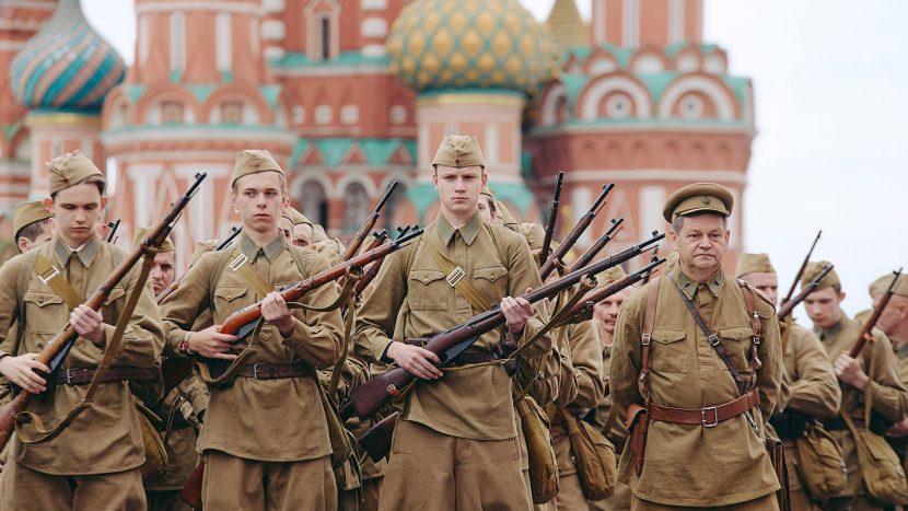 Поезд Победы, спектакли и ретроавто: чем удивил музей на Красной площади