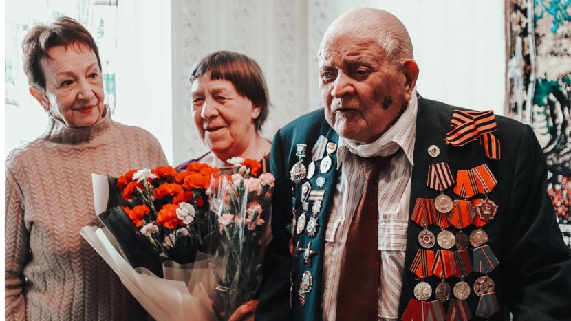 Молодежь Москвы поздравит ветеранов в честь 80-летия Парада Победы