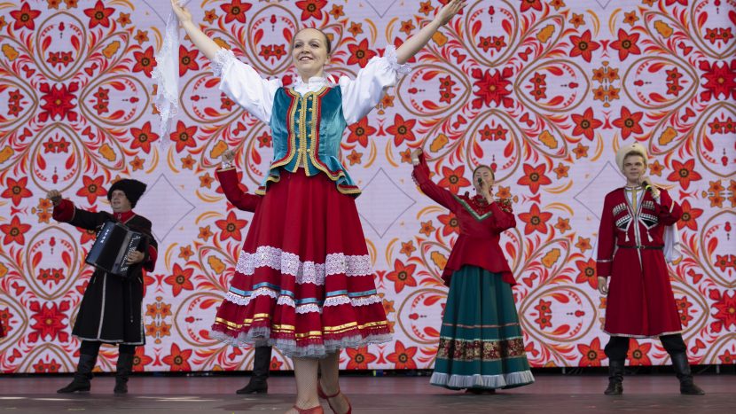 Выступления, кинопоказы и дегустации пройдут на фестивале "Дружба народов" на ВДНХ