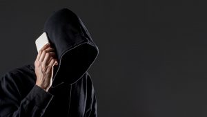 Мошенники начали звонить россиянам от имени маркетплейсов