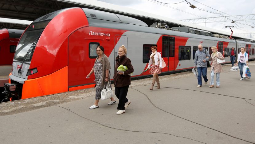 С 1 сентября ЦППК возвращает 50% скидки на билеты для учащихся