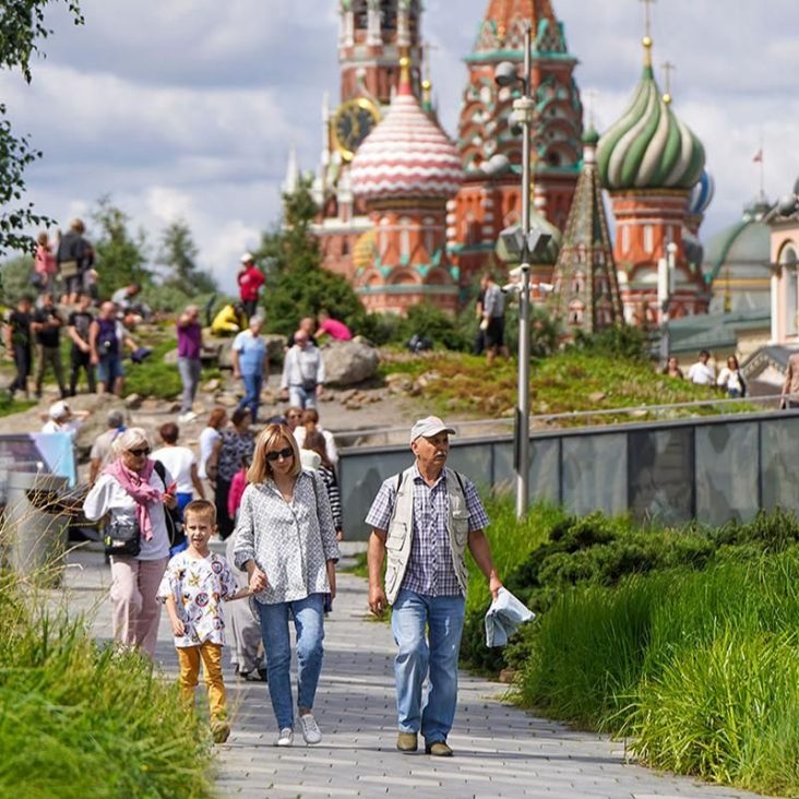 ИИ-аудиогиды появились в приложении Russpass