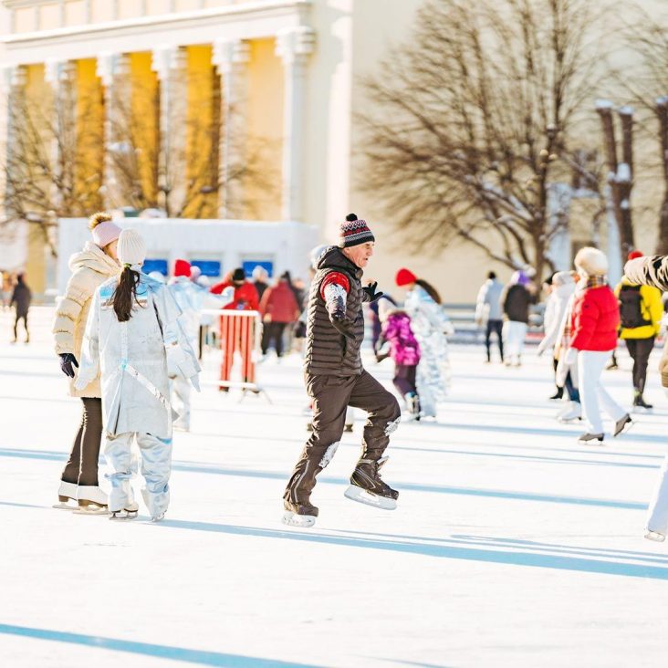 Утренние зарядки пройдут на катке ВДНХ
