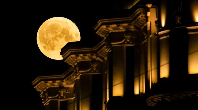 5 ноября москвичи увидят самое большое суперлуние года