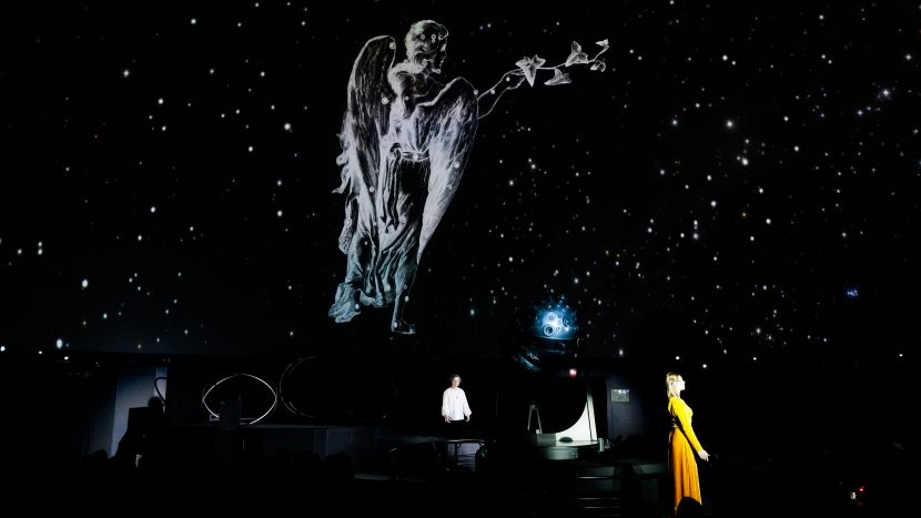 Московский Планетарий представил грандиозную премьеру спектакля "Коперник"