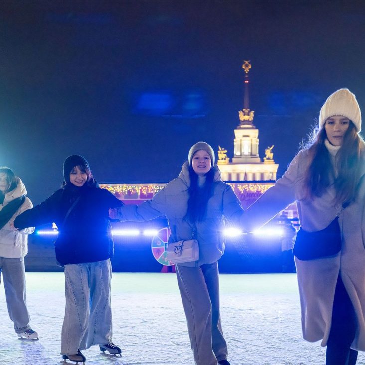 Серия музыкальных вечеринок пройдет на катке ВДНХ