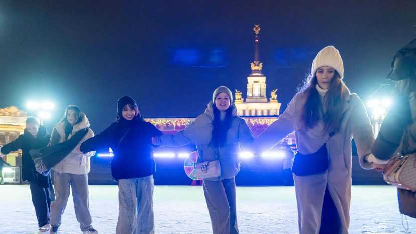 Серия музыкальных вечеринок пройдет на катке ВДНХ