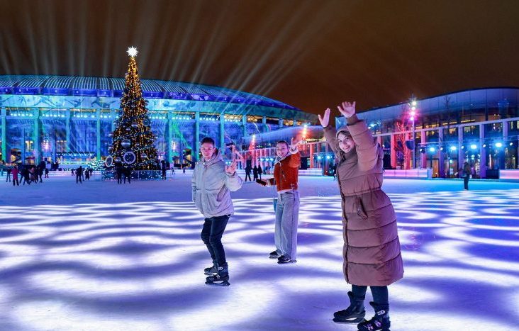 Катки в музее-заповеднике "Коломенское" продлят работу в новогоднюю ночь