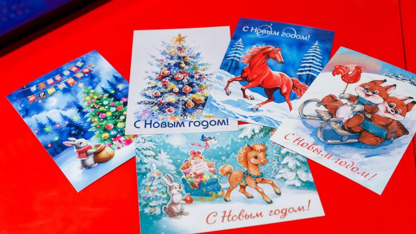 Новогодние почтовые ящики появились в московском метрополитене