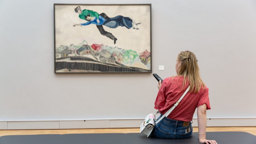 Выставка "Марк шагал. Радость земного притяжения" откроется в музее имени Пушкина