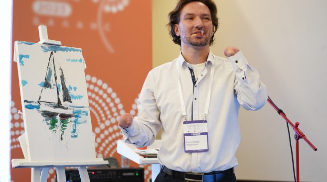 Мотивационную встречу "На вершине преодоления" проведет уникальный художник Александр Похилько