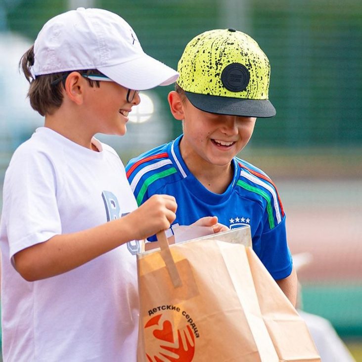 Новый подход к семейному устройству детей-сирот внедрили в Москве