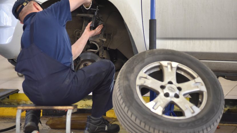 Пора настала: московские водители могут переобуваться на летнюю резину