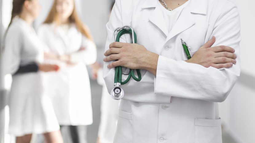 Столичные врачи помогли беременной девушке, у которой отнимались ноги