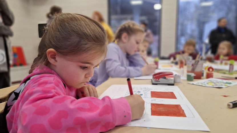 До конца весны в парках Москвы будет открыта запись на бесплатные тематические кружки