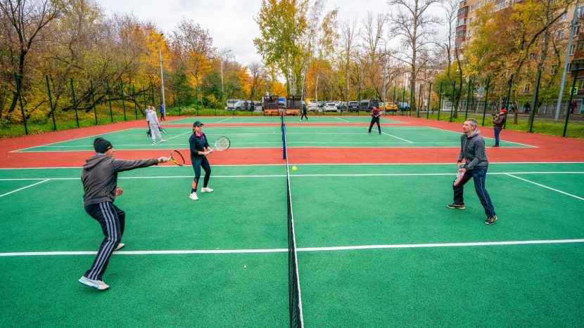 Более 800 спортивных площадок обустроили в 2025 году в Москве