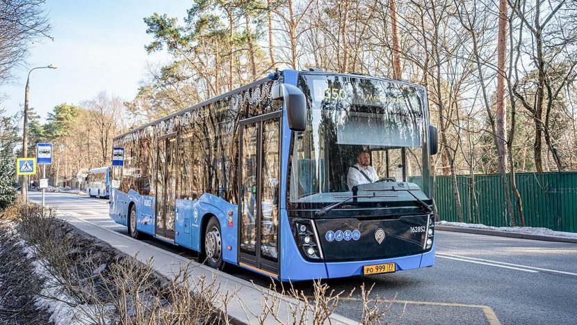 Бесплатные маршруты до столичных кладбищ запустят в Вербное воскресенье