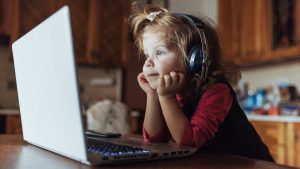 Разумные запреты для доступа детей к соцсетям и искусственному интеллекту жизненно необходимы – эксперты