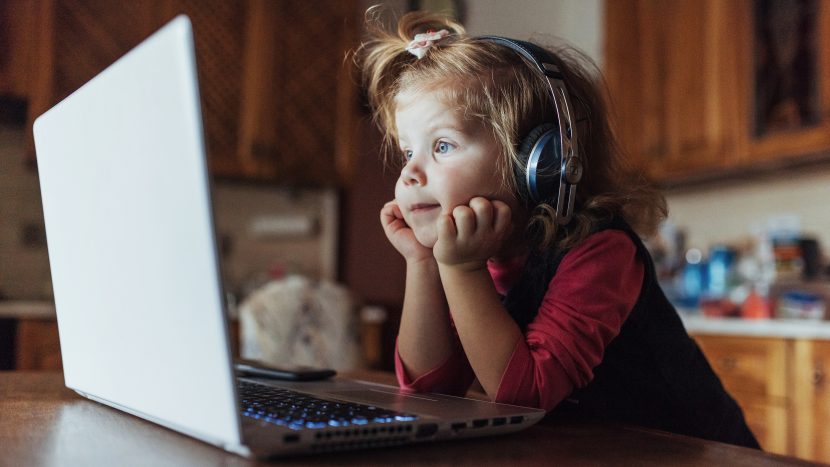 Разумные запреты для доступа детей к соцсетям и искусственному интеллекту жизненно необходимы – эксперты