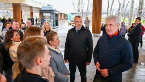 Сергей Собянин открыл комплекс пересадочных галерей у станции метро и МЦД-1 "Славянский бульвар"