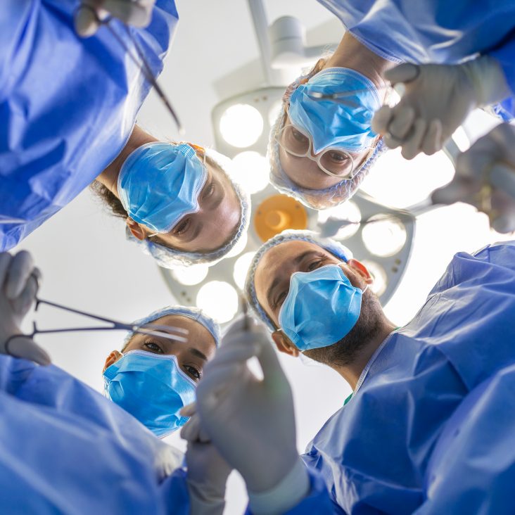 Московские врачи помогли ребенку, которые ел обивку дивана