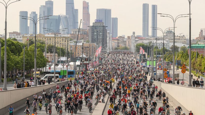 Пассажиры смогут бесплатно провозить велосипеды 24 мая в электричках Москвы и Подмосковья