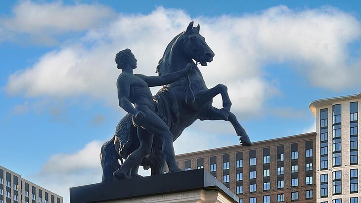 Историческим пилонам Центрального московского ипподрома вернут исторический облик