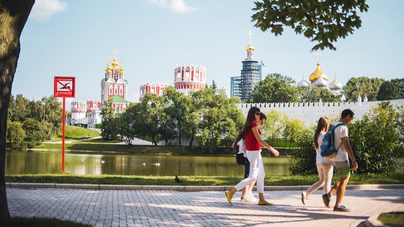 Новодевичью набережную обновили в центре Москвы