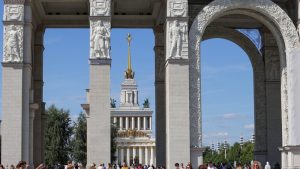 На ВДНХ посетителям будут дарить пряники ко Дню московской промышленности